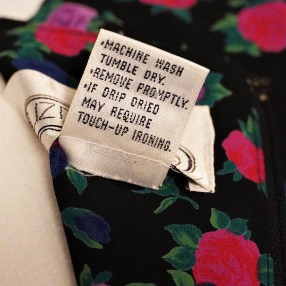 Floral Dress, Flapper Style Shift, Size 14, Rosette Pin, 80s Dress, Pleated Laye - Picture 14 of 15